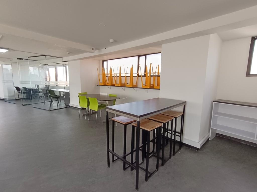 Oficina en arriendo en Quinta Camacho, Bogotá, 180 m² · foto 5 de 11