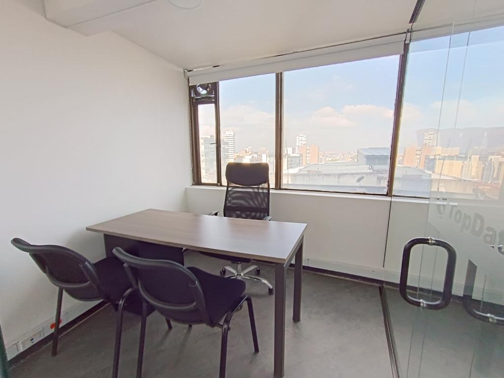 Oficina en arriendo en Quinta Camacho, Bogotá, 180 m² · foto 9 de 11