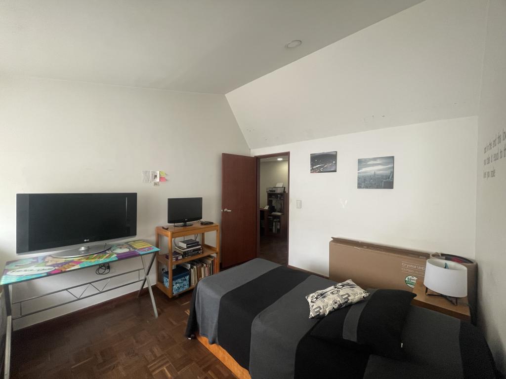 Casa de 3 alcobas en venta en Pontevedra, Bogotá, 183 m² · foto 12 de 17