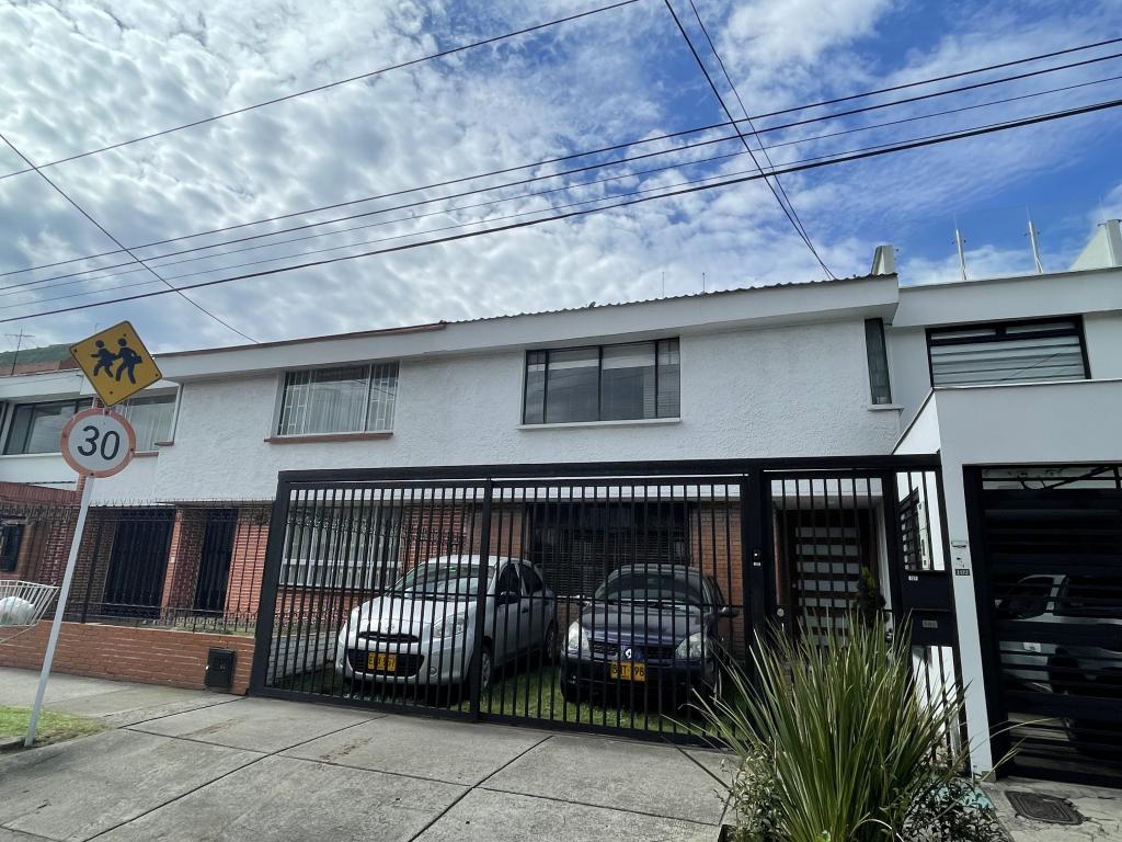 Casa de 3 alcobas en venta en Pontevedra, Bogotá, 183 m² · foto 17 de 17