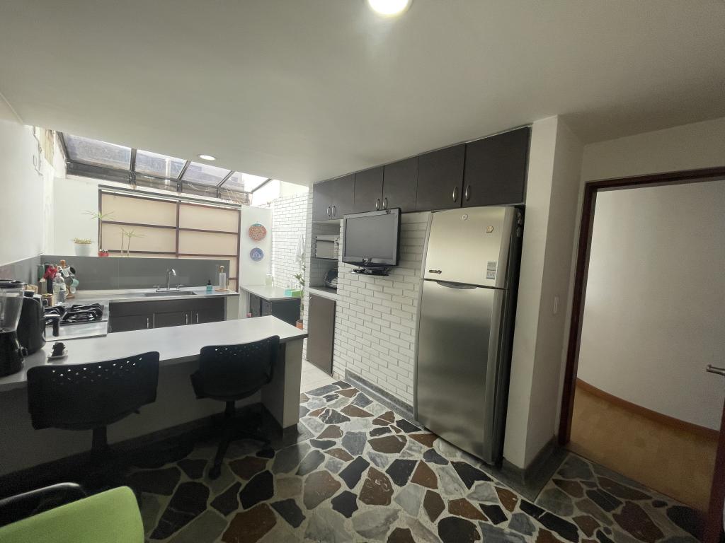 Casa de 3 alcobas en venta en Pontevedra, Bogotá, 183 m² · foto 6 de 17