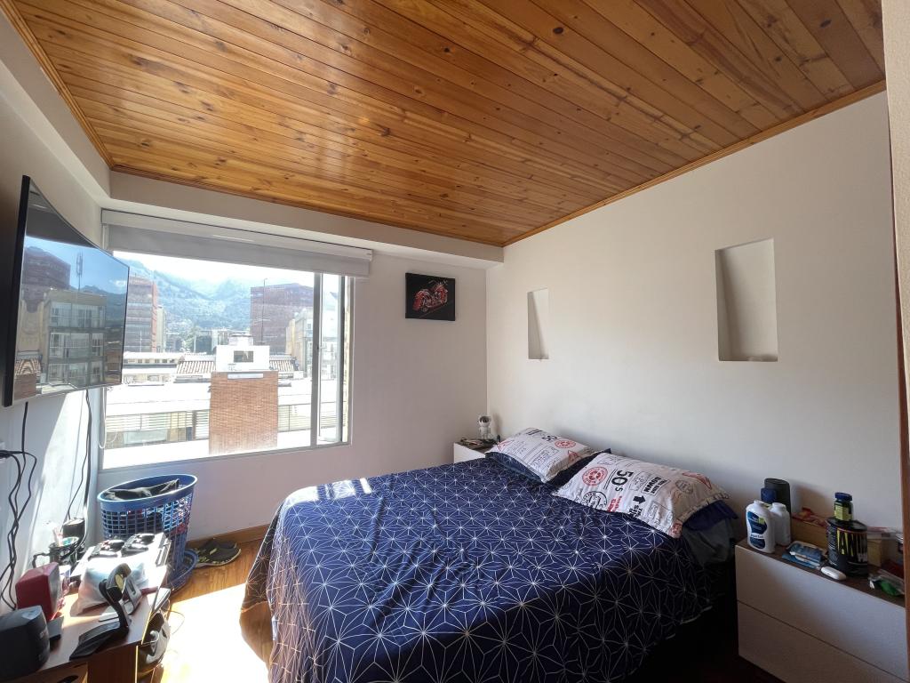 Apartamento de 3 alcobas en venta en Santa Barbara Central, Bogotá, 128 m² · foto 6 de 19