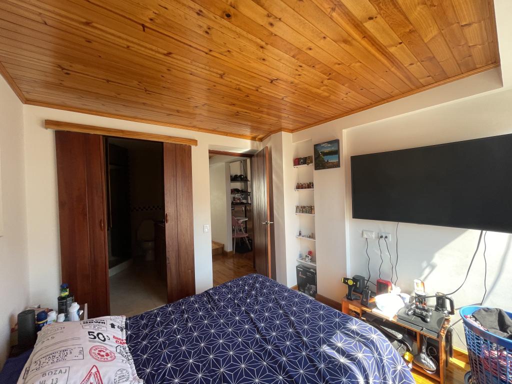 Apartamento de 3 alcobas en venta en Santa Barbara Central, Bogotá, 128 m² · foto 7 de 19