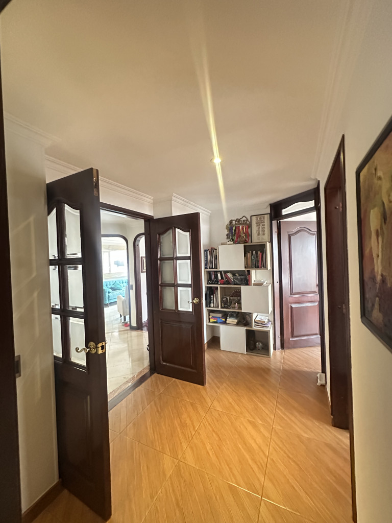 Apartamento de 2 alcobas en venta en Santa Paula, Bogotá, 144 m² · foto 12 de 19