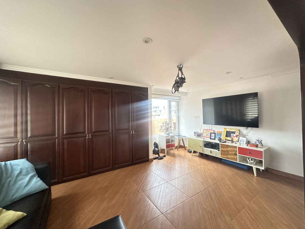 Apartamento de 2 alcobas en venta en Santa Paula, Bogotá, 144 m² · foto 5 de 19