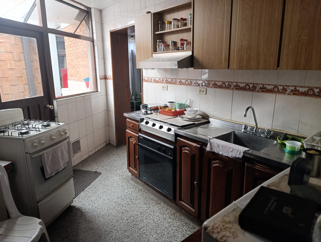 Casa de 3 alcobas en venta en Galerías, Bogotá, 301 m² · foto 5 de 11