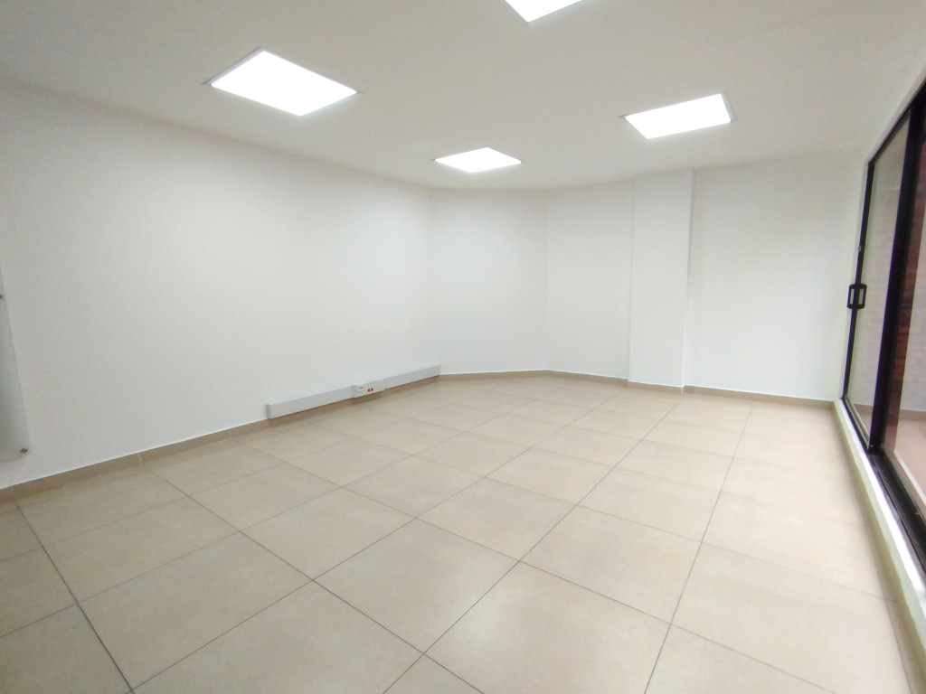 Oficina en arriendo en La Carolina, Bogotá, 174 m² · foto 11 de 16