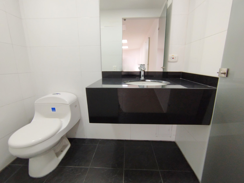Oficina en arriendo en La Carolina, Bogotá, 174 m² · foto 14 de 16