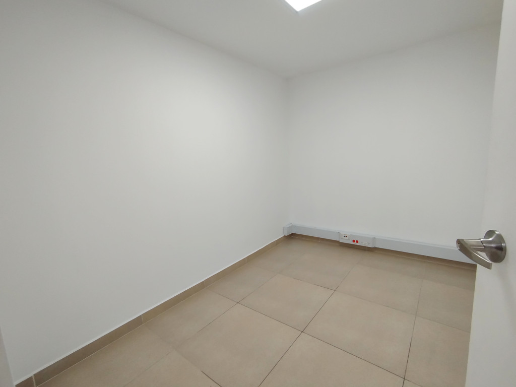 Oficina en arriendo en La Carolina, Bogotá, 174 m² · foto 4 de 16