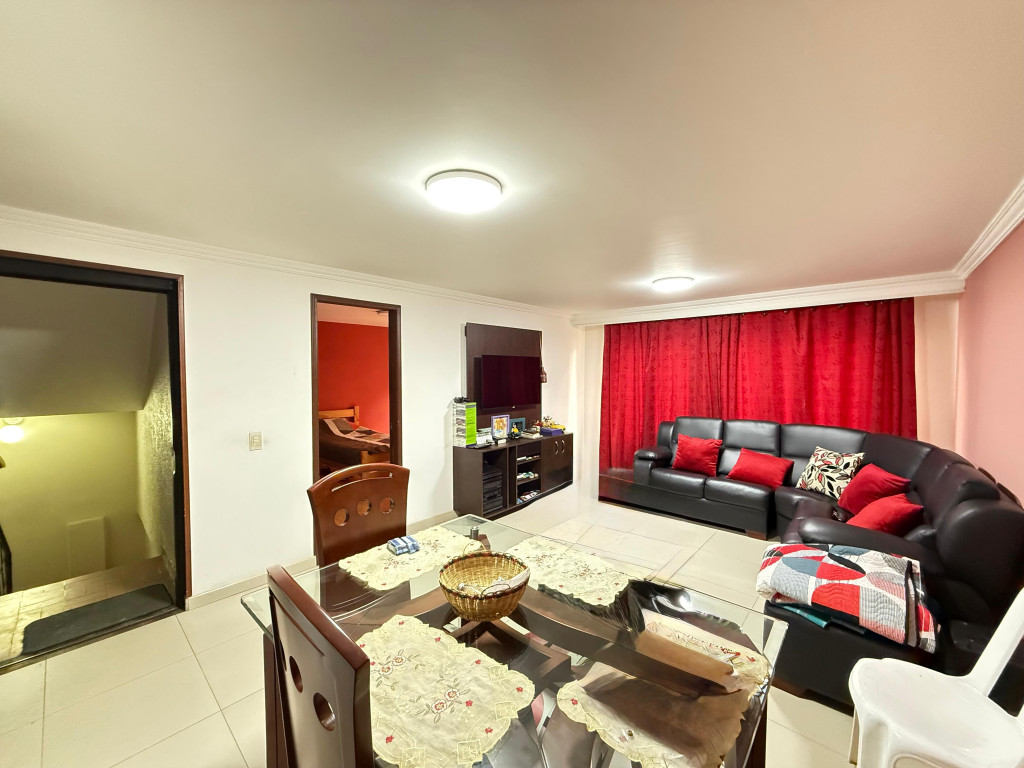 Apartamento de 5 alcobas en venta en Pradera Norte, Bogotá, 191 m² · foto 10 de 20