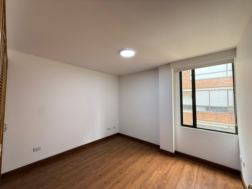 Apartamento de 3 alcobas en venta en Chico Norte Iii, Bogotá, 144 m² · foto 10 de 17