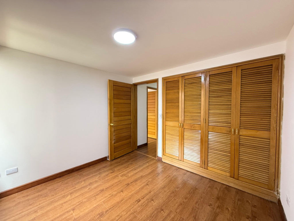 Apartamento de 3 alcobas en venta en Chico Norte Iii, Bogotá, 144 m² · foto 11 de 17
