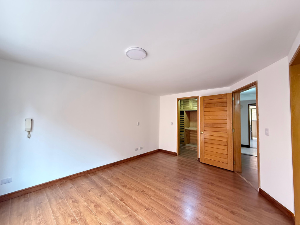 Apartamento de 3 alcobas en venta en Chico Norte Iii, Bogotá, 144 m² · foto 14 de 17