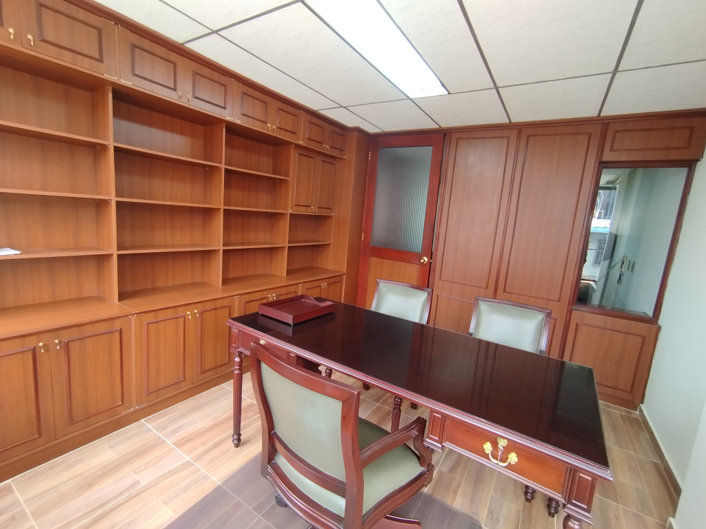 Oficina en arriendo en Santa Bárbara, Bogotá, 41 m² · foto 4 de 9