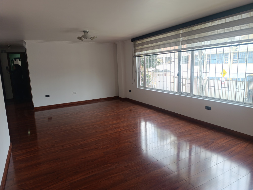 Apartamento en venta en La Soledad, Bogotá · foto 5 de 17