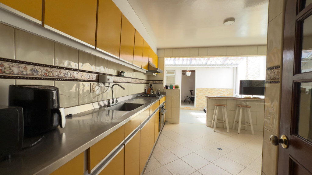 Casa en venta en Andes Norte, Bogotá · foto 4 de 16
