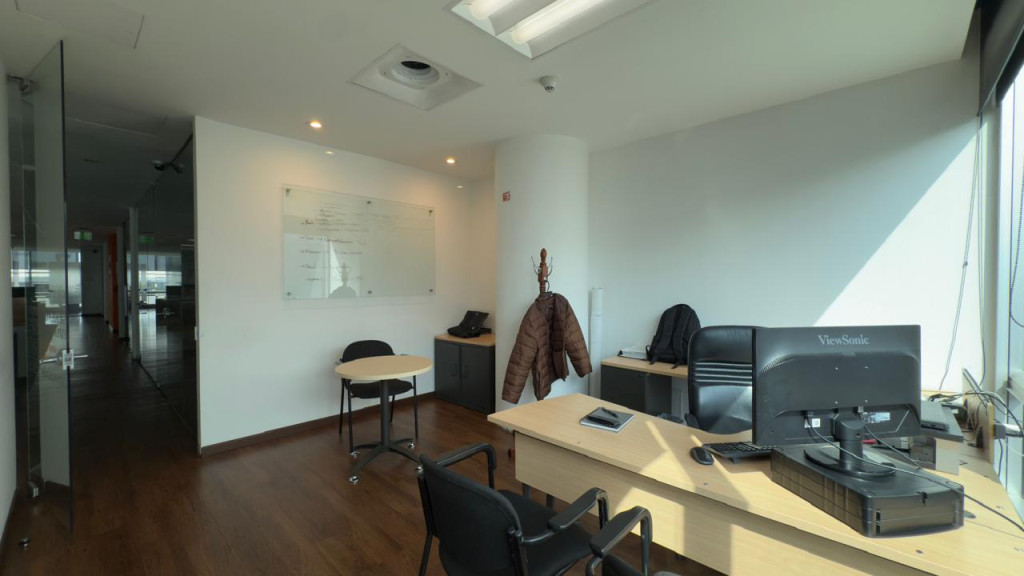 Oficina en venta en Santa Barbara, Bogotá, 316 m² · foto 12 de 17