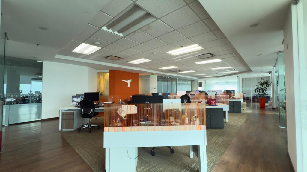 Oficina en venta en Santa Barbara, Bogotá, 316 m² · foto 2 de 17