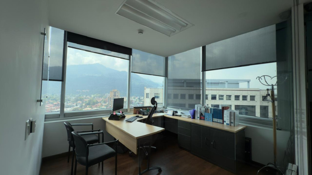 Oficina en venta en Santa Barbara, Bogotá, 316 m² · foto 5 de 17