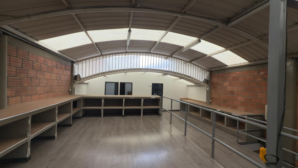 Bodega en venta en San Fernando, Bogotá, 253 m² · foto 7 de 18
