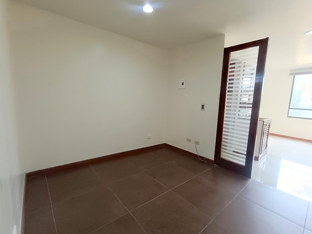 Consultorio en arriendo en Santa Barbara, Bogotá, 20 m² · foto 6 de 10
