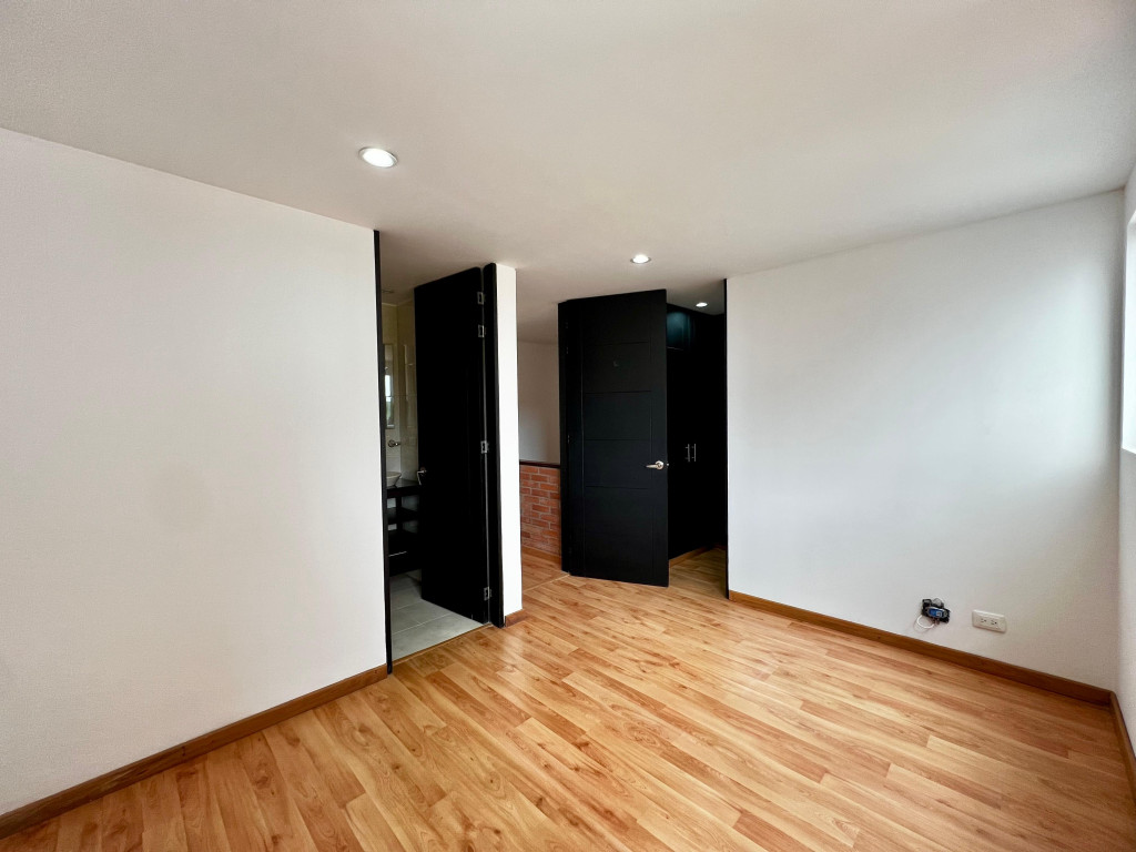 Apartamento en venta en Puente Largo, Bogotá · foto 9 de 16