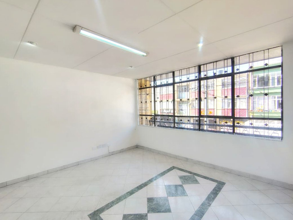 Local en arriendo en Galerías, Bogotá, 220 m² · foto 3 de 20