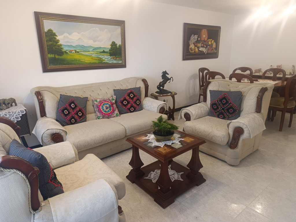 Casa en venta en Villa Luz, Bogotá · foto 3 de 22