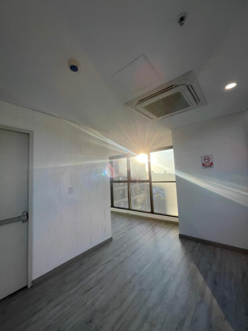 Oficina en arriendo en Puente Largo, Bogotá, 50 m² · foto 7 de 13