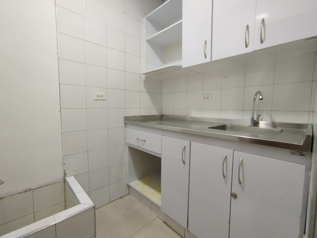 Oficina en arriendo en Santa Bibiana, Bogotá, 290 m² · foto 4 de 10