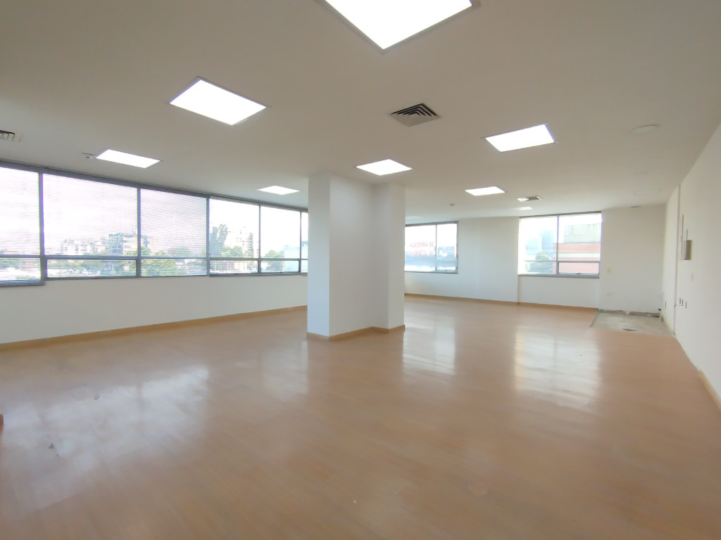 Oficina en arriendo en Santa Bibiana, Bogotá, 290 m² · foto 5 de 10