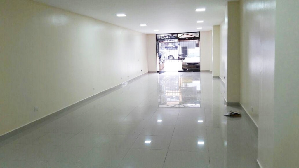 Local en arriendo en El Lago, Bogotá, 128 m² · foto 2 de 6
