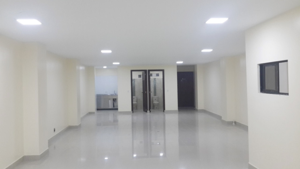 Local en arriendo en El Lago, Bogotá, 128 m² · foto 3 de 6