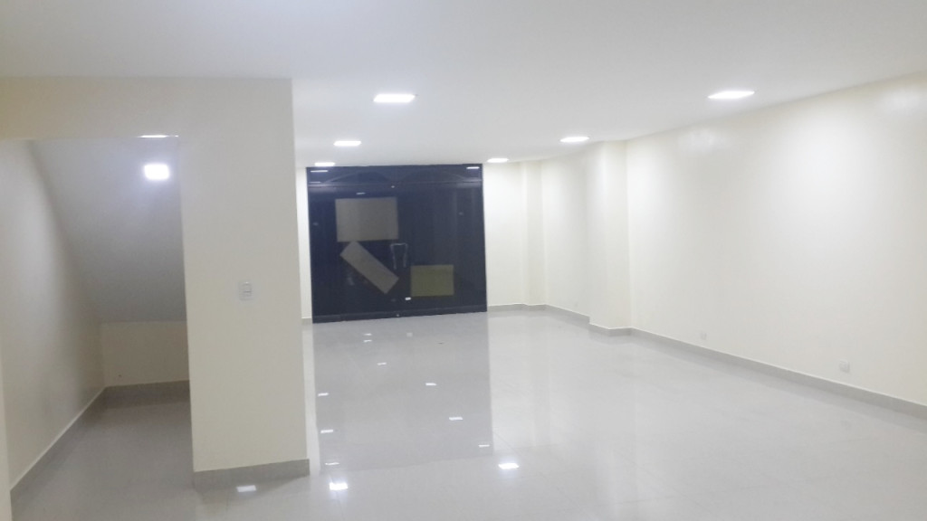 Local en arriendo en El Lago, Bogotá, 128 m² · foto 4 de 6