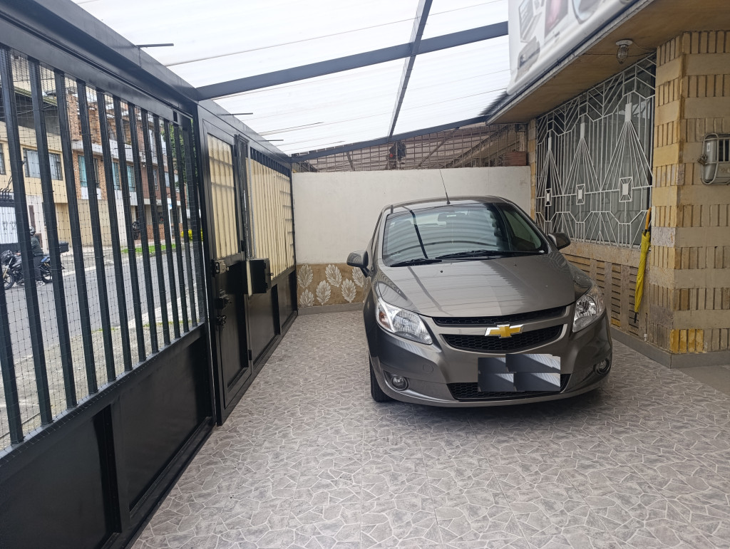 Casa en venta en El Encanto, Bogotá · foto 3 de 19