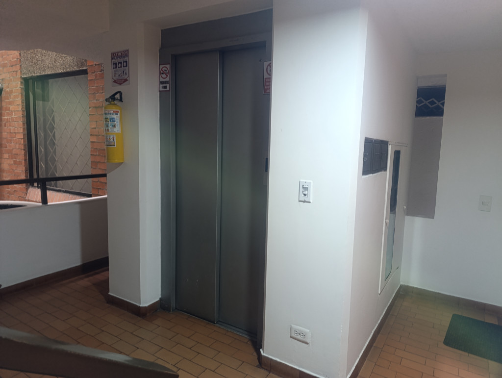Apartamento en venta en Galerías, Bogotá · foto 2 de 13