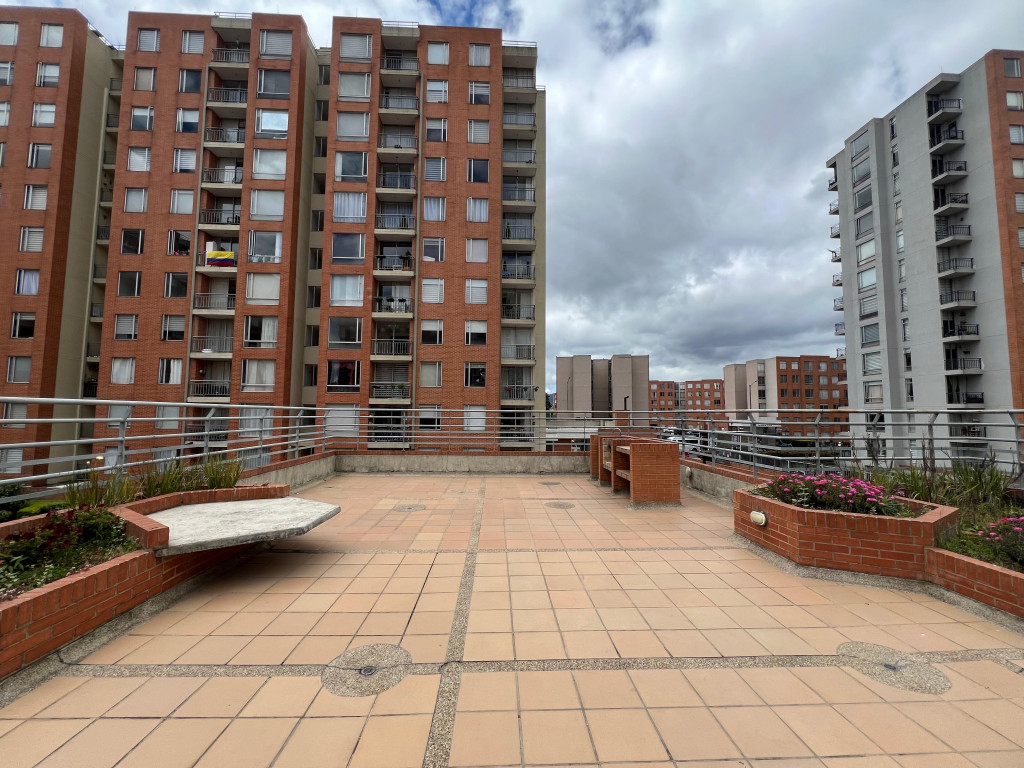 Apartaestudio en venta en Gran Granada, Bogotá, 35 m² · foto 10 de 12
