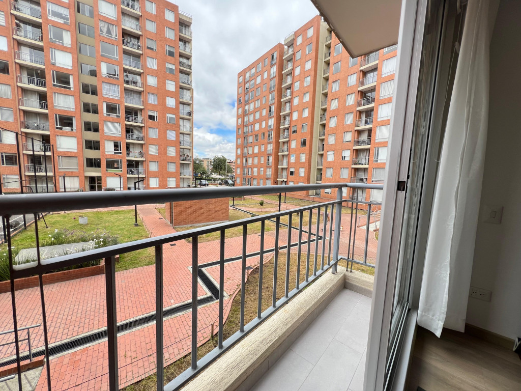 Apartaestudio en venta en Gran Granada, Bogotá, 35 m² · foto 8 de 12