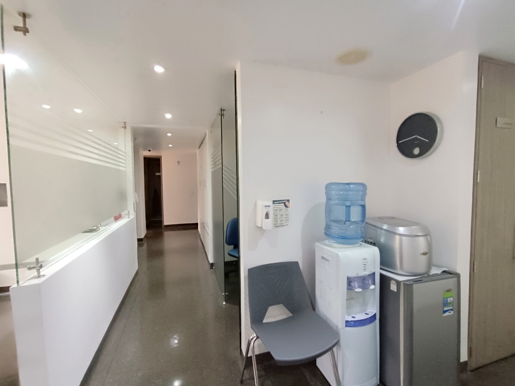 Consultorio en arriendo en El Virrey, Bogotá, 60 m² · foto 6 de 15