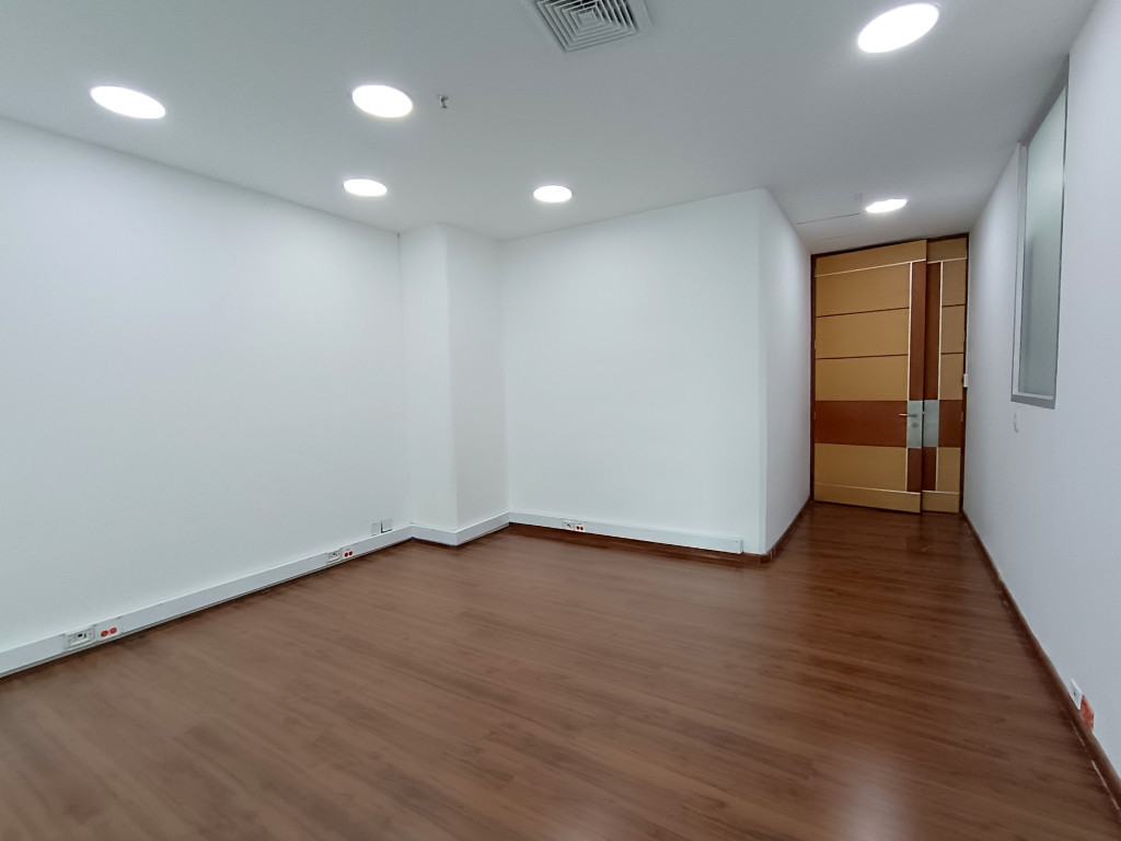 Oficina en arriendo en Santa Barbara, Bogotá, 70 m² · foto 10 de 13