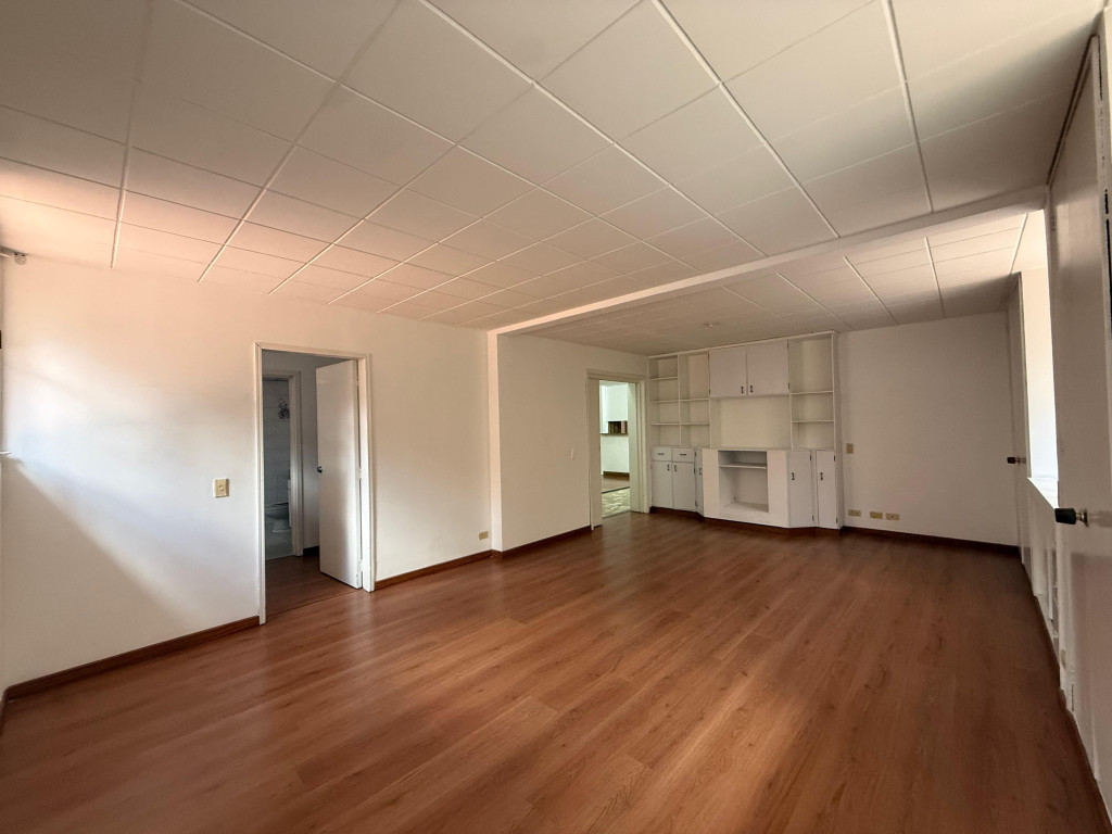 Apartamento de 3 alcobas en venta en Chico Norte Iii, Bogotá, 230 m² · foto 17 de 22