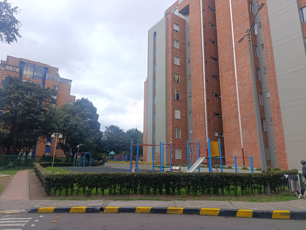 Apartamento en venta en Rafael Núñez, Bogotá · foto 2 de 18