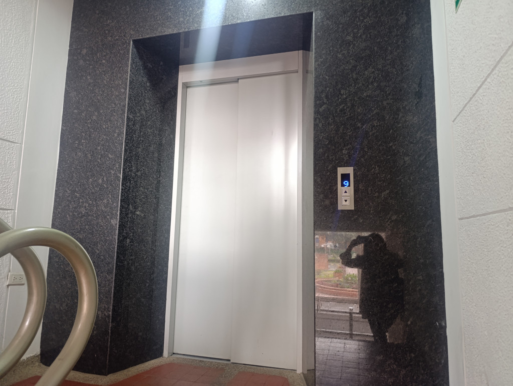 Apartamento en venta en Rafael Núñez, Bogotá · foto 3 de 18