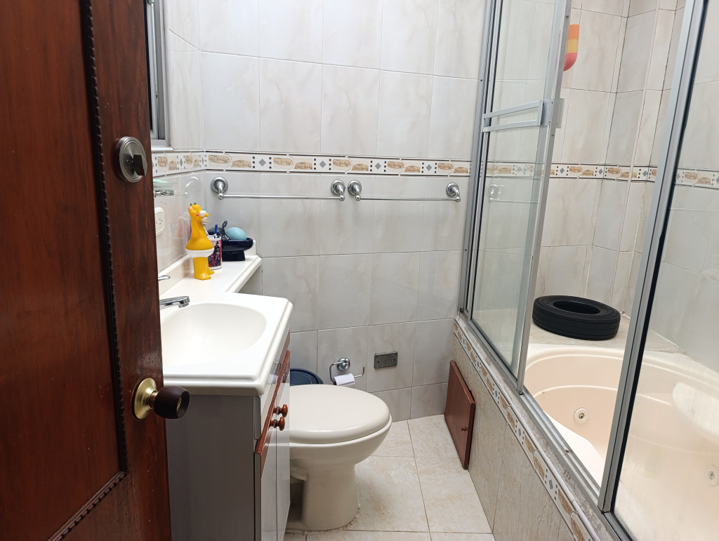 Casa de 4 alcobas en venta en La Soledad, Bogotá, 191 m² · foto 14 de 19