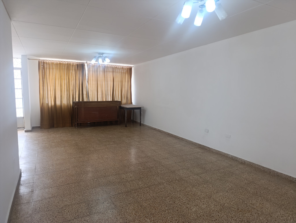 Casa en venta en San Luis, Bogotá · foto 5 de 24