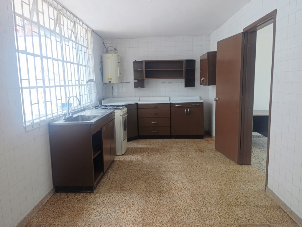 Casa en venta en San Luis, Bogotá · foto 7 de 24
