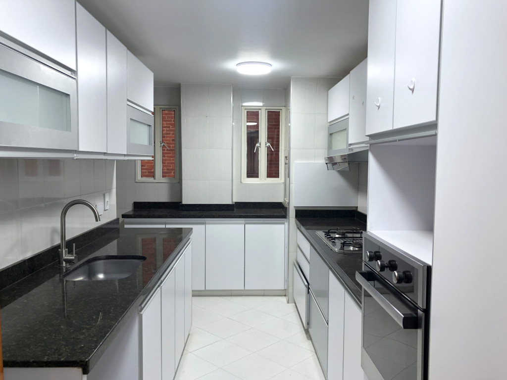 Apartamento de 3 alcobas en arriendo en Unicentro, Bogotá, 139 m² · foto 5 de 18