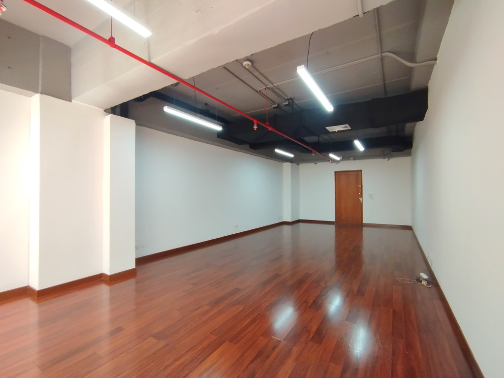 Oficina en arriendo en Chico, Bogotá, 45 m² · foto 4 de 6