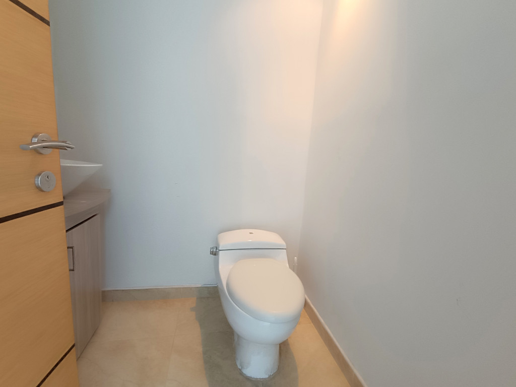 Oficina en arriendo en Santa Barbara, Bogotá, 113 m² · foto 8 de 9