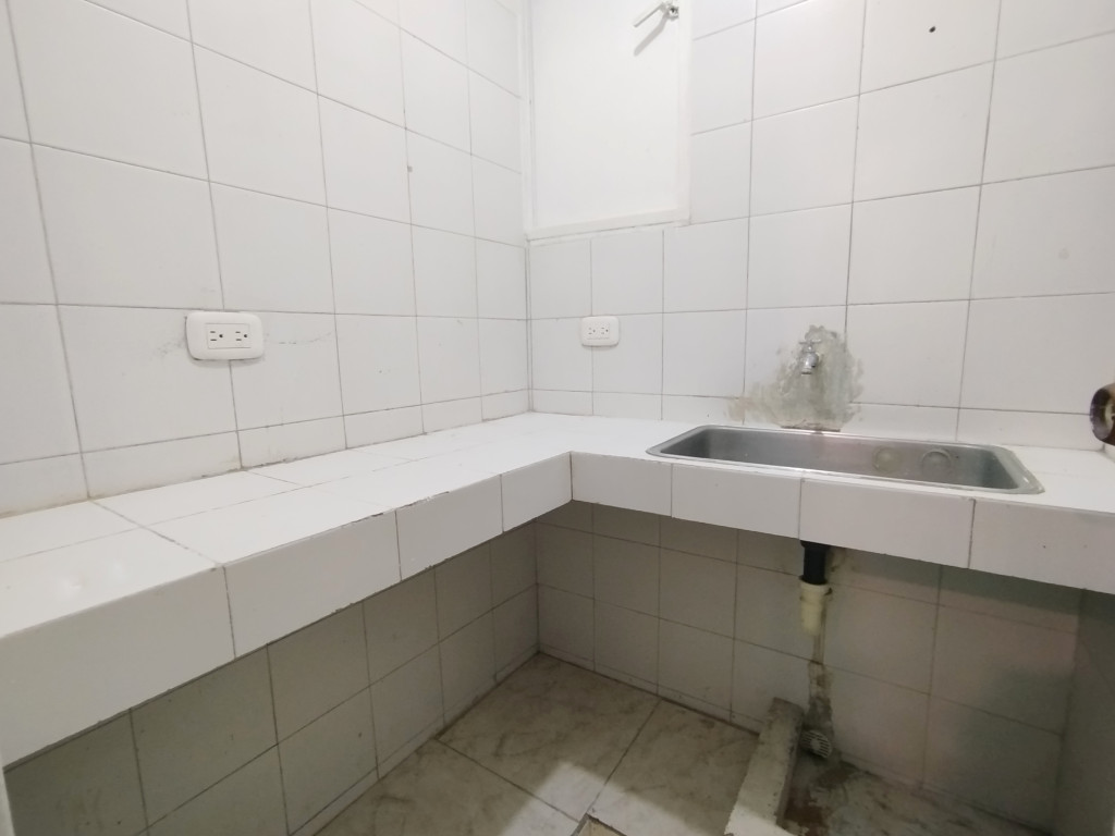 Local en arriendo en El Lago, Bogotá, 66 m² · foto 7 de 8